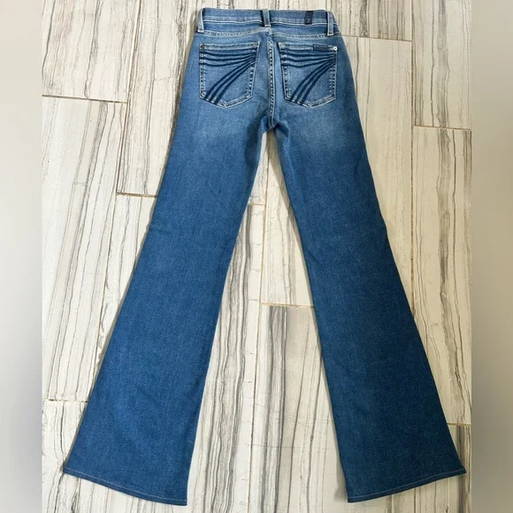 7 For All Mankind Dojo Tailorless Bootcut Flare Jean w/ Embroidered Back Pockets - Picture 4 of 16